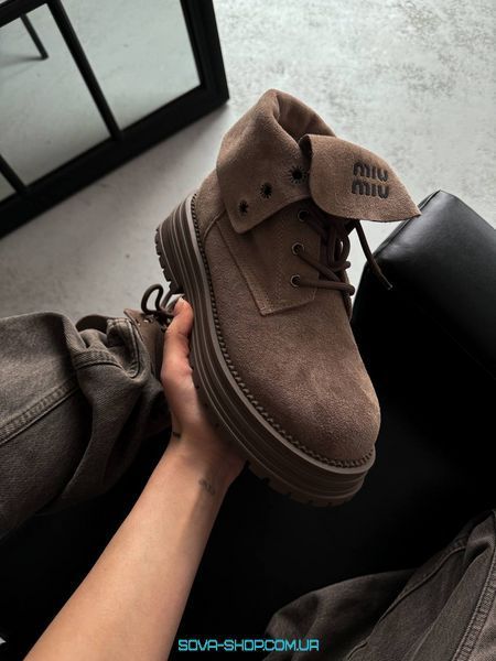 Зимові жіночі черевики з хутром Miu Miu Boots Light Brown фото