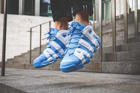 Nike more sales uptempo university blue