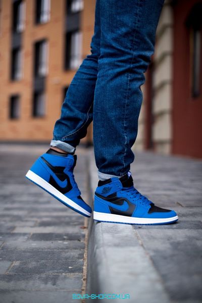 Чоловічі баскетбольні кросівки Nike Air Jordan 1 Retro High Black Blue фото