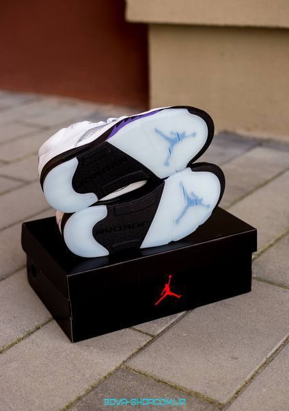 Мужские кроссовки Nike Air Jordan Retro 5 White Violet фото