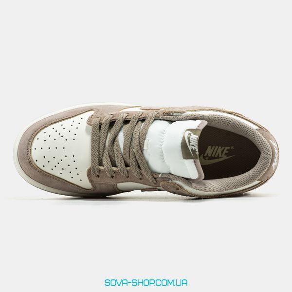 Чоловічі та жіночі кросівки Nike SB Dunk Low Retro Sail/Malt-Metallic Gold Mini Swoosh фото