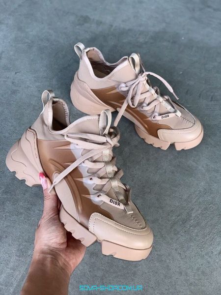 Женские кроссовки Christian Dior Beige фото