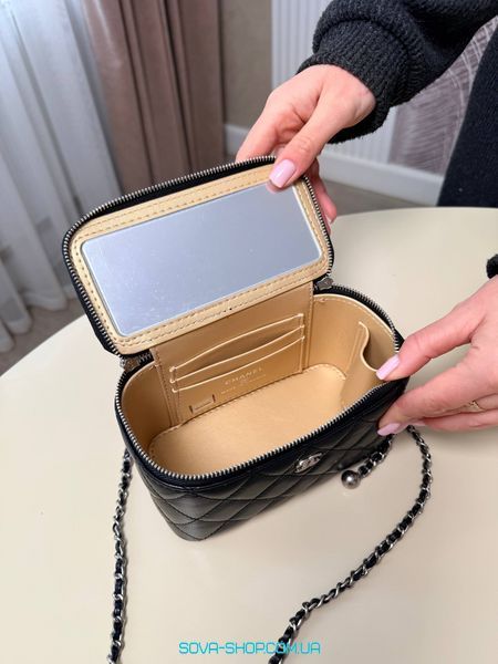 Жіноча сумка Chanel Mini Vanity Case in Black Lambskin with Silver Premium фото