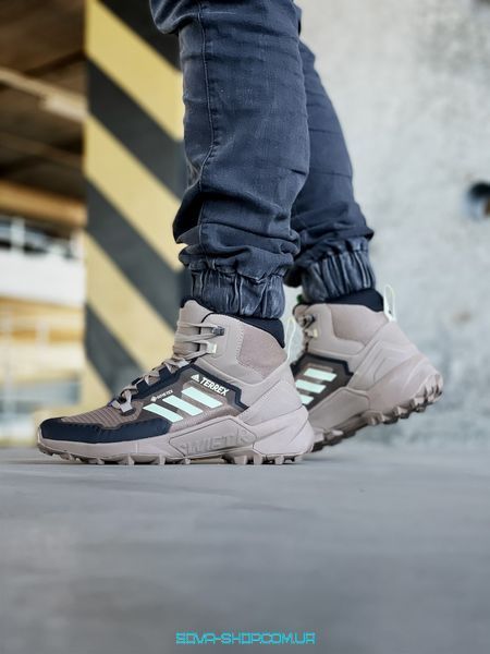 Мужские зимние ботинки термо Adidas Terrex Swift R3 Mid Gore-Tex фото