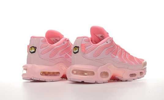 Женские кроссовки Nike Air Max Plus TN Pink Reflective - купить в