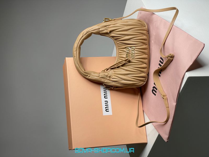 Женская сумка Miu Miu Wander Matelassé Nappa Leather Mini Hobo Bag Beige Premium фото