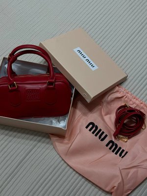 Жіноча сумка Miu Miu Arcadie Leather Bag Burgundy Premium фото