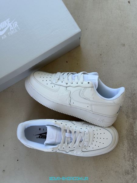 Чоловічі та жіночі кросівки Nike Air Force 1 Low White &lsquo;Roses&lsquo; фото
