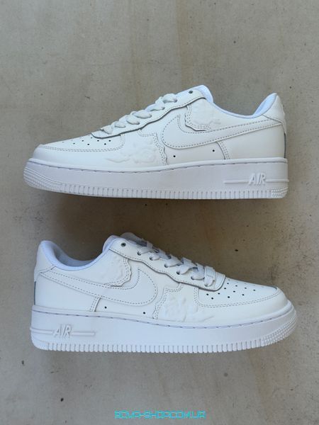 Чоловічі та жіночі кросівки Nike Air Force 1 Low White &lsquo;Roses&lsquo; фото