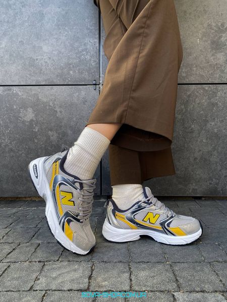 Жіночі кросівки New Balance 530 Yellow Silver фото