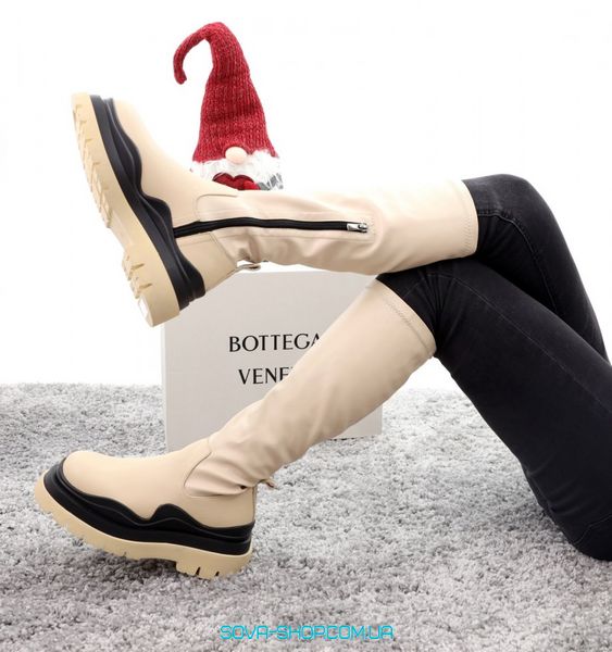 Зимові жіночі черевики з хутром Bottega Veneta High Beige 13048 фото