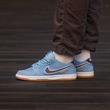 Жіночі та чоловічі баскетбольні кросівки Nike SB Dunk Low &ldquo;Philllies&rdquo; фото