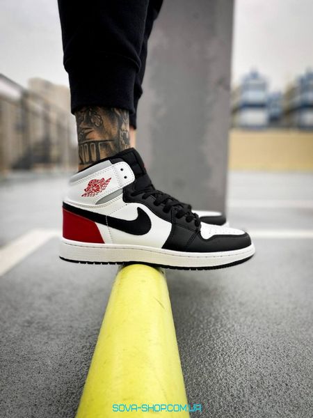 Чоловічі баскетбольні кросівки Nike Air Jordan 1 Mid SE Union Black Toe фото