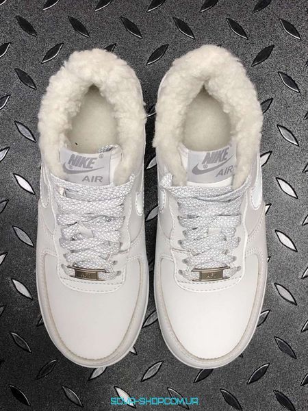 Зимние мужские и женские кроссовки White кожа "С МЕХОМ" рефлектив Nike Air Force 1 фото