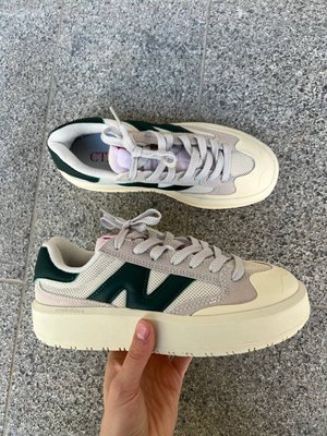 Женские кроссовки New Balance CT302 Ivory/Green фото