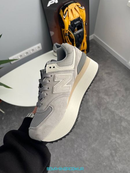 Женские кроссовки New Balance 574 Platform Grey WL574ZBA фото