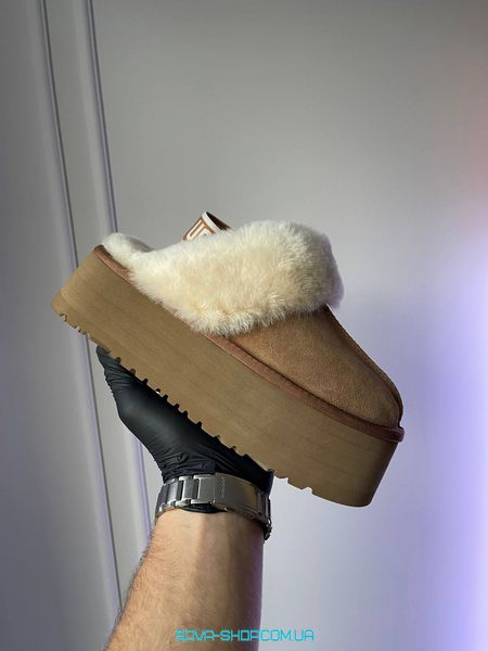 Жіночі зимові ботинки UGG Funkette Slipper Platform Chestnut Premium фото