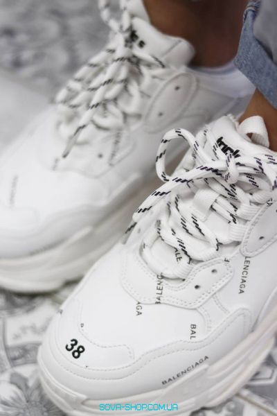 Жіночі кросівки Triple S Logo White Balenciaga фото