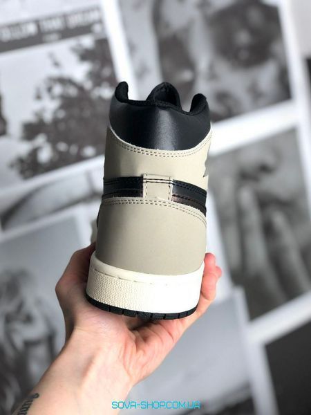 Мужские баскетбольные кроссовки Nike Air Jordan 1 Retro High OG Black Bronze Grey фото