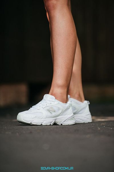 Жіночі кросівки New Balance 530 White фото