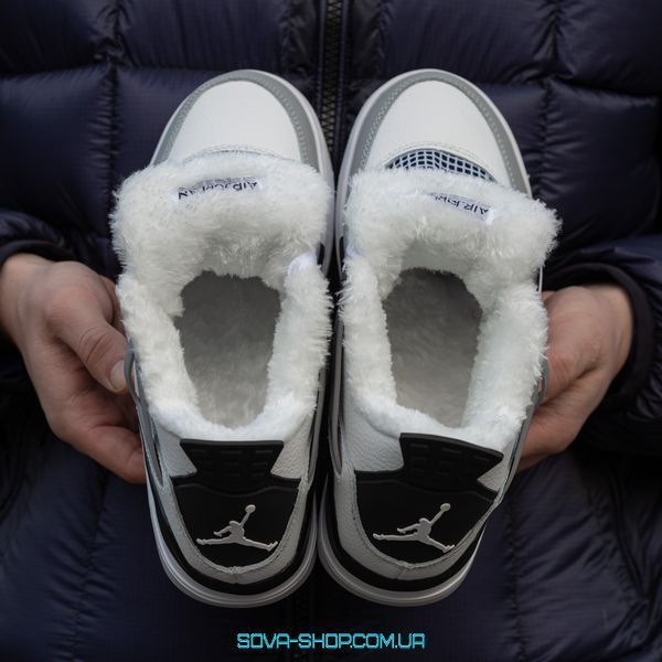 Зимові чоловічі та жіночі кросівки (хутро) Nike Air Jordan 4 White/Grey/Black фото
